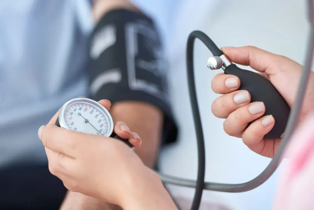 dr check blood pressure